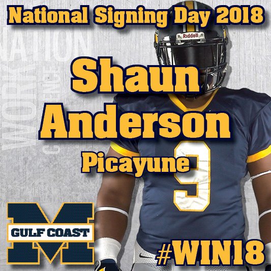 MGCCCBulldogs's tweet photo. FOOTBALL | Welcome to the #MGCCC Family, Shaun Anderson! #WIN18 #NSD18 #InTheBlue https://t.co/jrXbmRMEK4