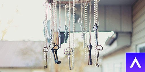 extportfolio's tweet photo. Craft an ambiance you can see and hear with this heartwarming and romantic wind chime DIY project: https://t.co/SwHNrVlpvO. 🎐 🌬️ https://t.co/ROrjOyT6N9