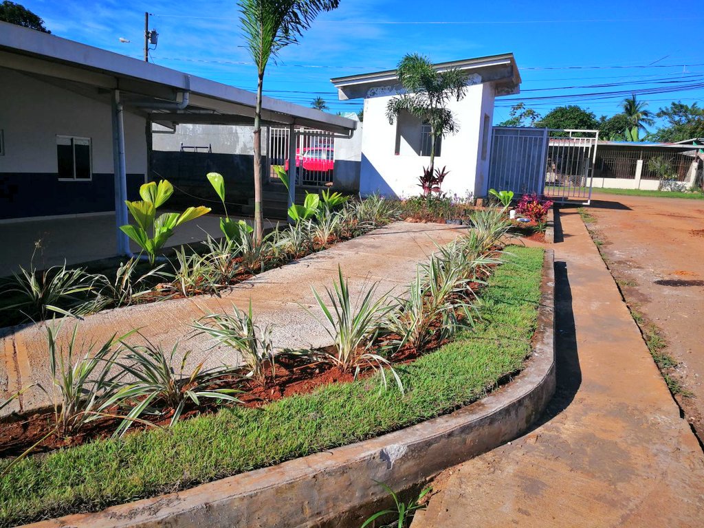 MeducaPma's tweet photo. Con un avance del 94%, se encuentran los trabajos de construcción del Colegio Pablo Emilio Corsen, en la provincia de Chiriquí, lo que garantiza su funcionamiento para el inicio del periodo escolar 2018. #MeducaInforma https://t.co/L8jskOq4fQ