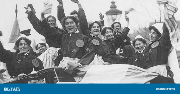 elpais_foto's tweet photo. Fotos: Se cumplen 100 años del derecho al voto de las mujeres en Reino Unido https://t.co/kjAbaybWLn 'blog Mujeres' @minisashas https://t.co/UjPD5njwM0