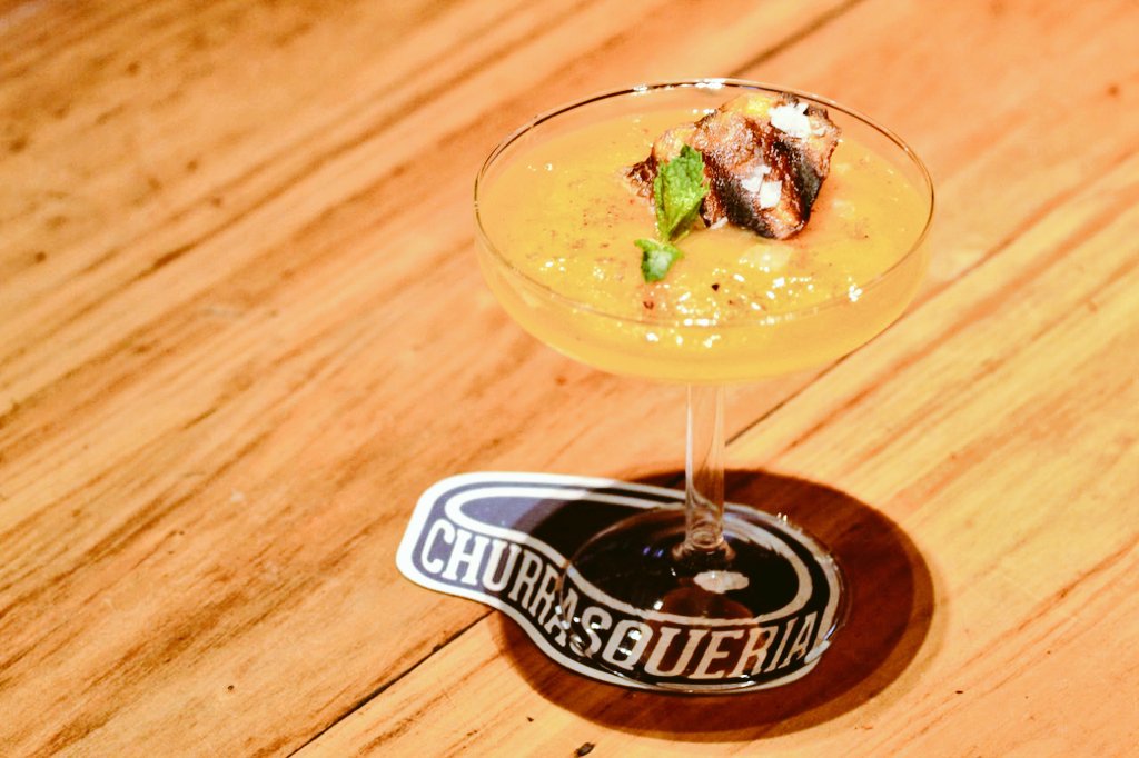 Llegó <a href="/MesaDeEstacion/">Mesa De Estacion</a> a Rosario y en  <a href="/_churrasqueria/">Churrasquería</a> idearon  esta deliciosa Granita de mango, ají, sal marina, ron añejo, miel y vinegre de vino Torrontés de <a href="/OlivaZuelo/">Zuelo Virgen Extra</a>. Comer en estación, tomar en estación, disfrutar.