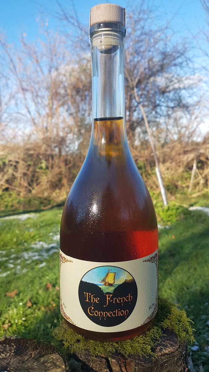 DorsetMeadCo's tweet photo. Lovely morning in the orchard, the light was just right for some quick photo's. https://t.co/fOLBqAOQoX