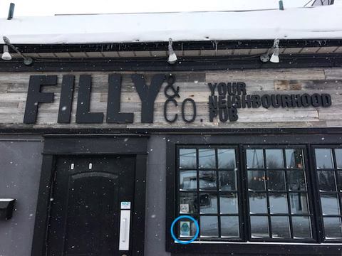 AuroraChamberON's tweet photo. Lunch at members Filly &amp; Co. Pub today! Some new faces on the 2018 chamber team: Seanna -Member Relations Ambassador 🔊, Kiera -Communications and Marketing Specialist📲, Sandra -Events Manager🎪, &amp; Sandra Ferri -Exec. Director 👩🏻‍✈️! Love the #acoc decal out front #acocproud https://t.co/u2I2u0Hyp3