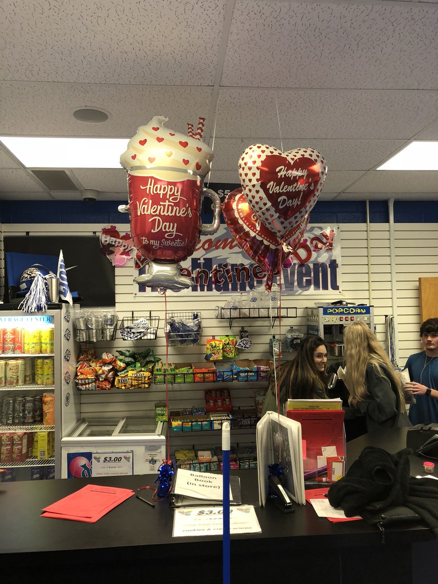 PRHSManeEvent's tweet image. Valentine’s Day balloons are available in the Mane Event! You can add a chocolate bar along with the balloons!! Even if you don’t have a boo, buy one for a friend!