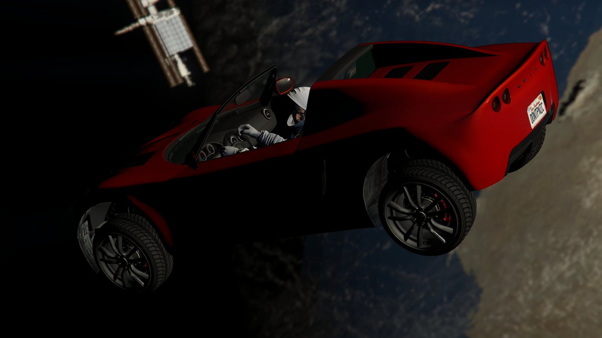 WildBrick142's tweet photo. GTA can do it too! #GTAV #FalconHeavy https://t.co/Izx9RoLoyv