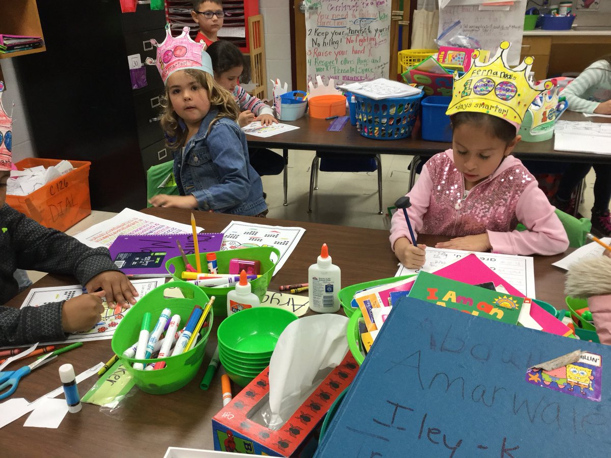 debra_dial's tweet photo. 100 days smarter but most of all 💯 days of ❤️!
#RabaInspired @NISDRabaES https://t.co/y2acA4e4vH