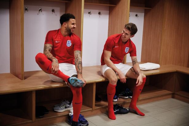 Football_Kits1's tweet photo. England’s new kits have been released ahead of the World Cup, including a retro looking training kit.    RT if you think the training kit is better than the home shirt #England #ThreeLions #Nike https://t.co/OTX9u6j3Ou