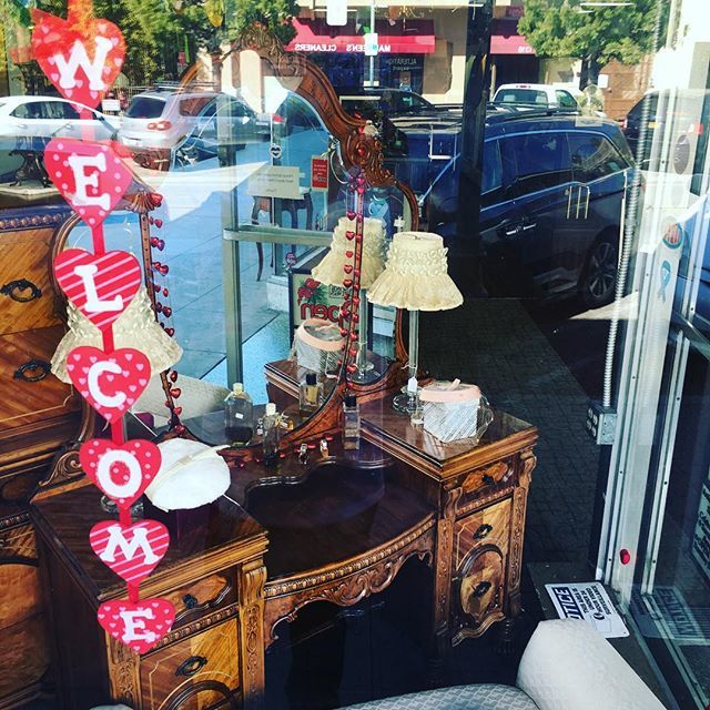 streetfaire's tweet photo. open 7 days a week! #vintage #store #shop #antique #vintagelove #quality #furniture #office #chairs #home #design #interior #interiordesign #designer #smallbusiness #entrepreneur #local #oldtorrance #photo #potd #photography #pic #southbay #socal #beachc… https://t.co/ILIoMZMu7g https://t.co/YbLA3xRCUM