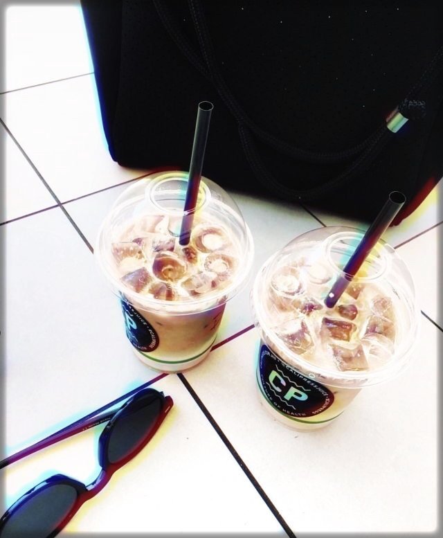 enCHENtingjd's tweet photo. Some of my favorite things in life: coffee, city stroll, and Chen.

#EXOLSelcaDay #FirstEver #FandomStuff https://t.co/N7c5YpS3d7