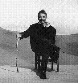 emilimiro's tweet photo. #onesdecrom especial HAROLD BUDD, compositor de música ambiental amb piano, minimalista, crepuscular: https://t.co/VeuoQNmAwn @lactual https://t.co/FG2aEze6aQ