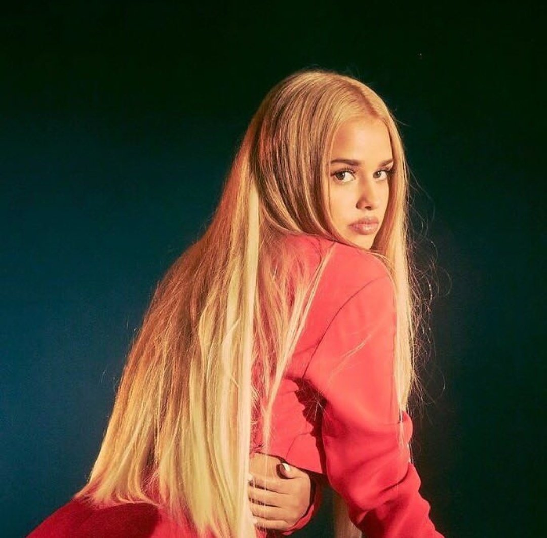 tommy_source's tweet photo. Promo shoot for "Lucky" by #TommyGenesis @tommygenesis (Part 3) https://t.co/pKD48AwH5u