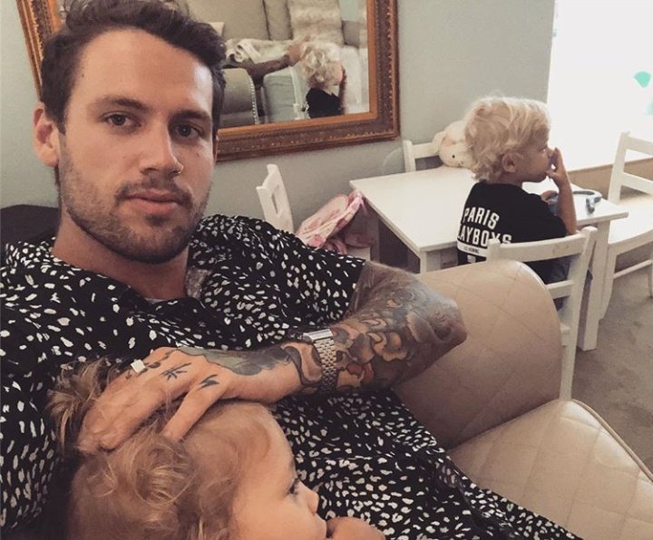 Chillin with dad 🤙