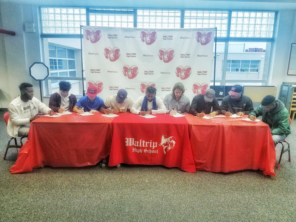 WaltripRam's tweet photo. Congrats to all our Waltrip Ram athletes that signed today on National Signing Day! #ramnation #waltriphighschool #NationalSigningDay #NSD2018 #waltripfp @Mrmitchellrocks @HISD_Supe @c_berger29 @HISDATHLETICS @WaltripHSFB @WaltripFP_HISD @HouSportsLeader https://t.co/mwCldZtd0C