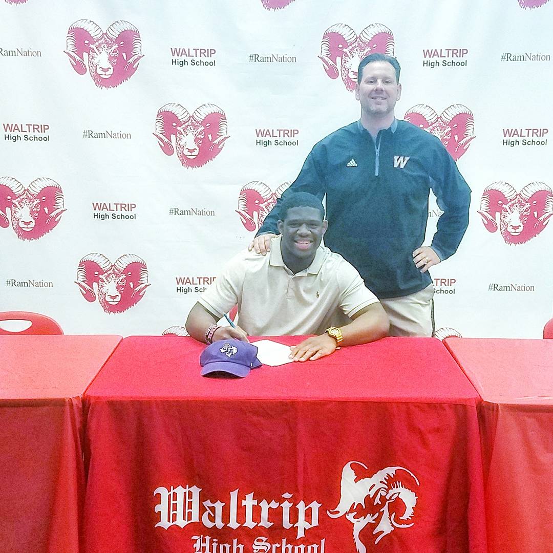 WaltripRam's tweet photo. Congrats to all our Waltrip Ram athletes that signed today on National Signing Day! #ramnation #waltriphighschool #NationalSigningDay #NSD2018 #waltripfp @Mrmitchellrocks @HISD_Supe @c_berger29 @HISDATHLETICS @WaltripHSFB @WaltripFP_HISD @HouSportsLeader https://t.co/mwCldZtd0C