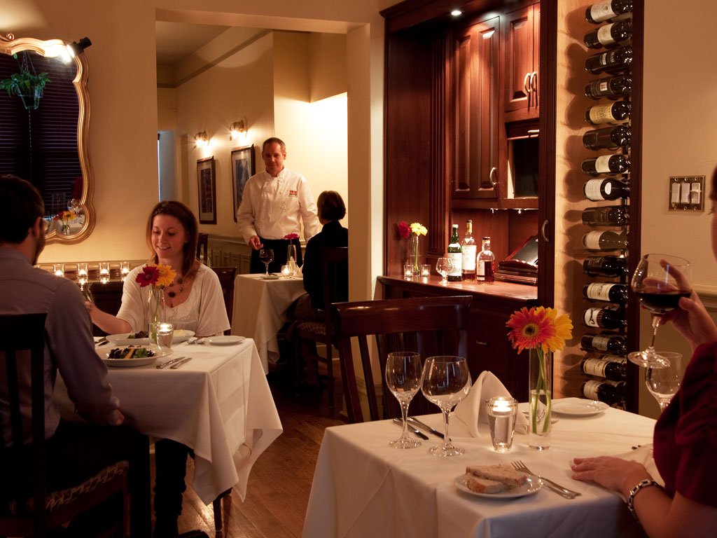 It's time to turn up the romance and we've got some great ideas for a night out with a special someone 💕 Our top pick: Stories at The <a href="/HaliburtonHotel/">The Halliburton</a> 😍
Click to discover 4 more #DineAround restaurants that'll have you feeling the love in #Halifax: ht.ly/qU1L30igryH