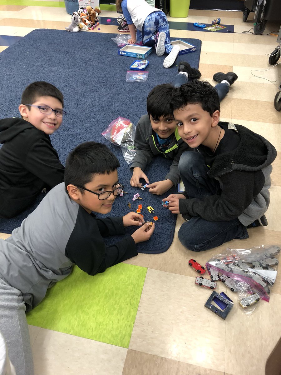 lb1030's tweet photo. It feels so good to have a little down time with unstructured, technology-free play! #GSPD18 https://t.co/1eylQO0aR4
