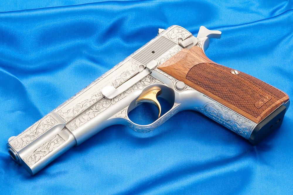 ken_lunde's tweet photo. @ShootingIllustr @NRA @BrowningArms I will forever own my fully hand-engraved #Browning #HiPower #Renaissance #pistol that was made in 1972 and a #CurioAndRelic. https://t.co/UWJGTcHnfY