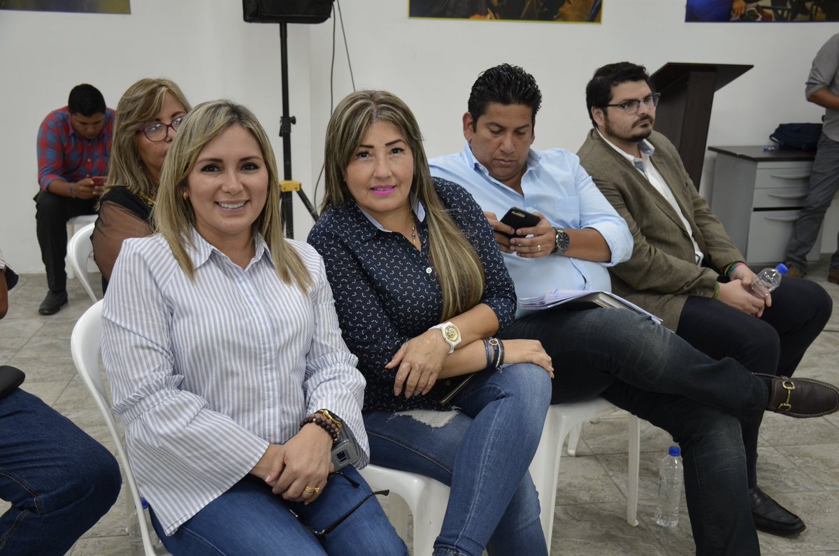 ignacioxavier's tweet photo. |GUAYAS | Participamos en sesión ampliada junto a los compañeros directores cantonales de la provincia ¡Trabajamos por la renovación del movimiento! #APCasadeTod@s @ricardozampais https://t.co/LiV5HMcuUF