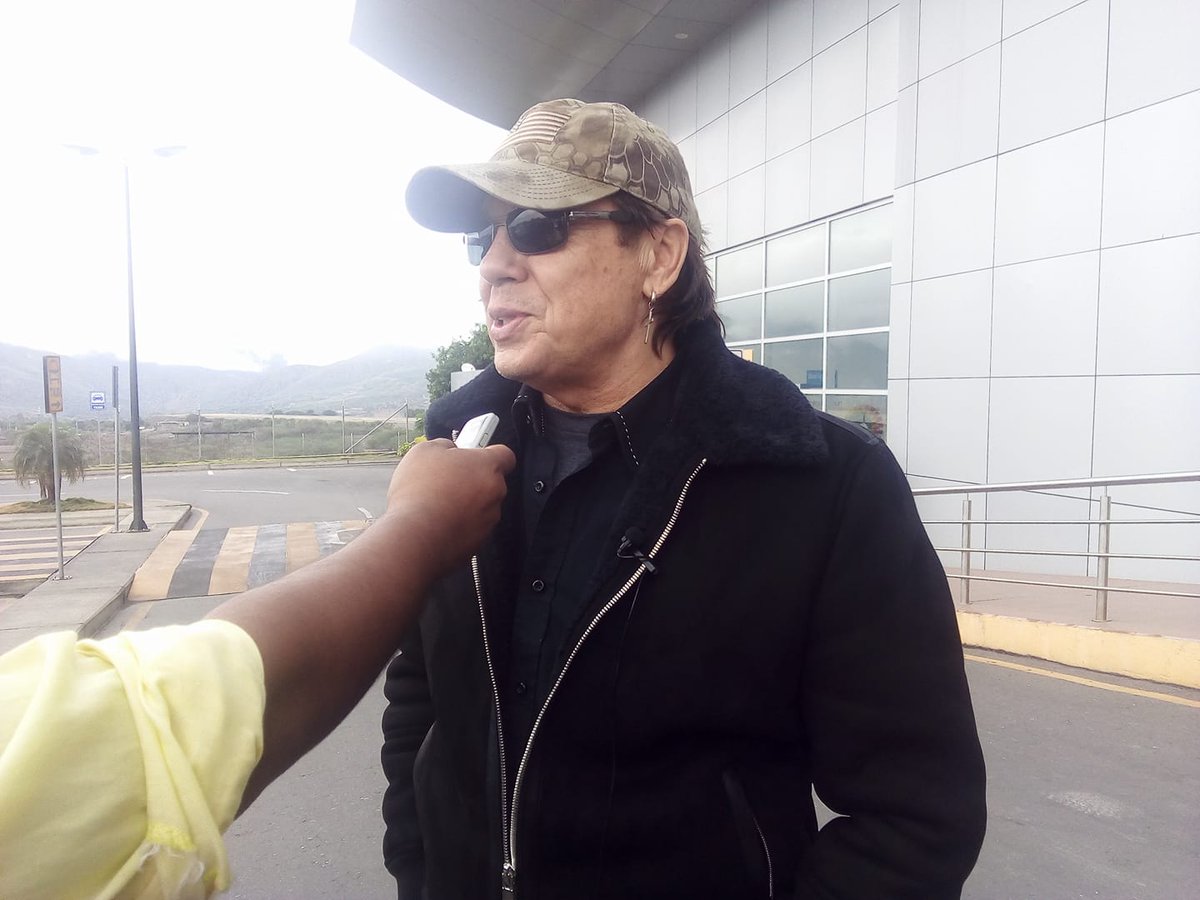 #Luis Ángel Artista internacional, estará brindando un recital en la Ciudad de #Loja el día de mañana , jueves en el #Teatro Benjamín Carrión , acompañado de la Orquesta Sinfónica de #Loja, sus temas un amor termina así , lluvia y más éxitos.