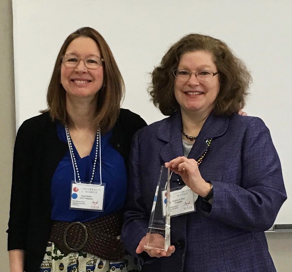 HowardCollegeSU's tweet photo. Another great honor for @SamfordU French prof. Heather West! @AATFrench  #Prixd'Excellence! https://t.co/ZoVbwzfrCe https://t.co/oeIQaklOdX