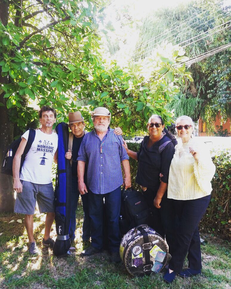 BeatrizPichim's tweet photo. Chaltumay amigos Gloria Cifuentes y Paul Landon. https://t.co/0NZJPfX4Py