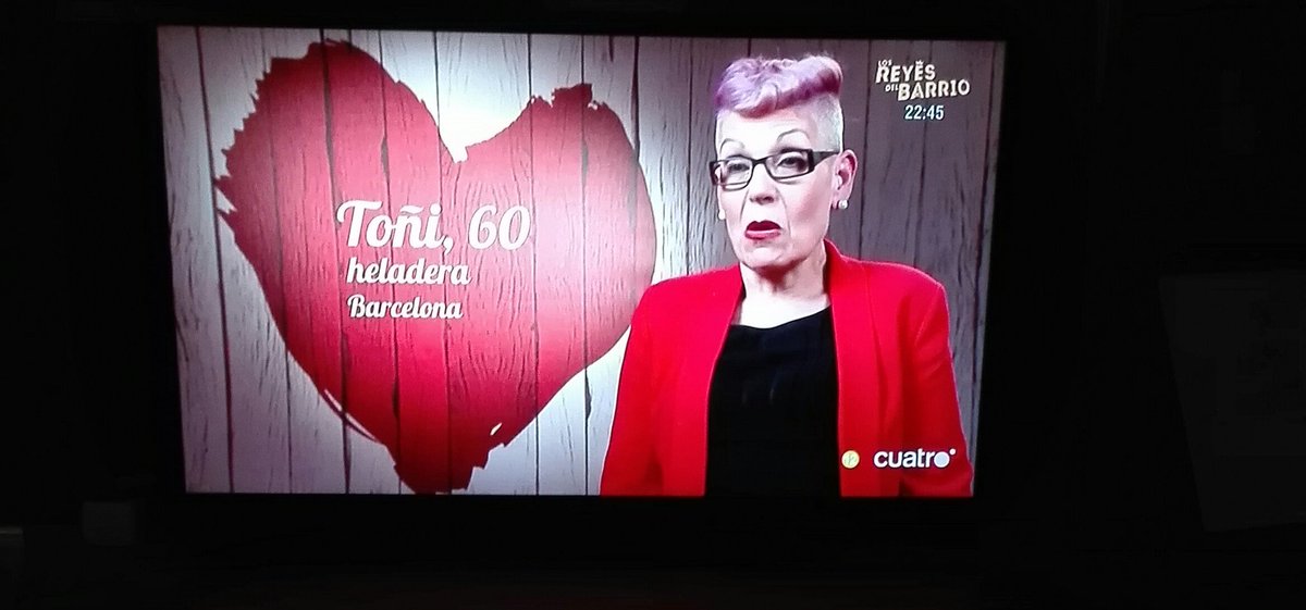 IsDahut3's tweet photo. ¡Coño! ¡Josuke Higashikata en la tele! #jojosbizarreadventure #FirstDates #firstdates538 https://t.co/KcXfXK8iKy