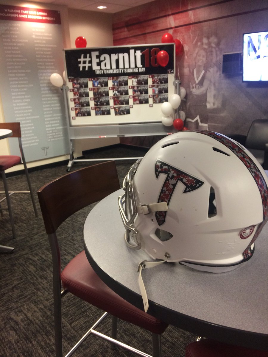 scottwatkinsTU's tweet photo. National Signing Day press conference in Troy set to start at 3 #EarnIt18 https://t.co/QOhzerX6OQ