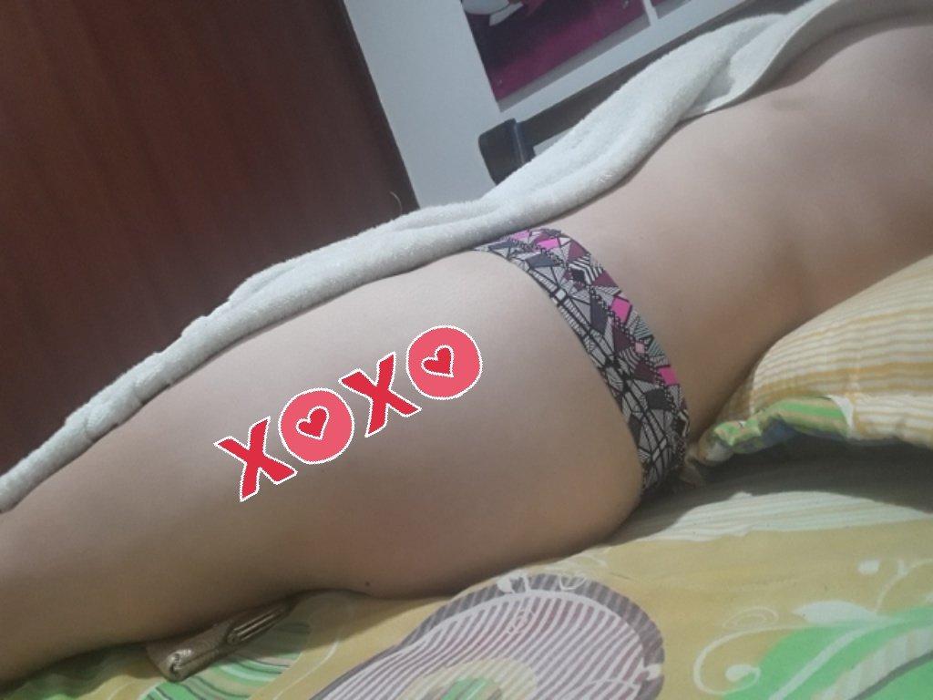 SexRain69's tweet photo. Me envía mi esposo a su mejor amiga lista para pasar la tarde con ella aprovechando el buen clima que esta haciendo en Neiva en estos momentos y Yo en pleno seminario en Bogotá https://t.co/AGoWVlE9Wa