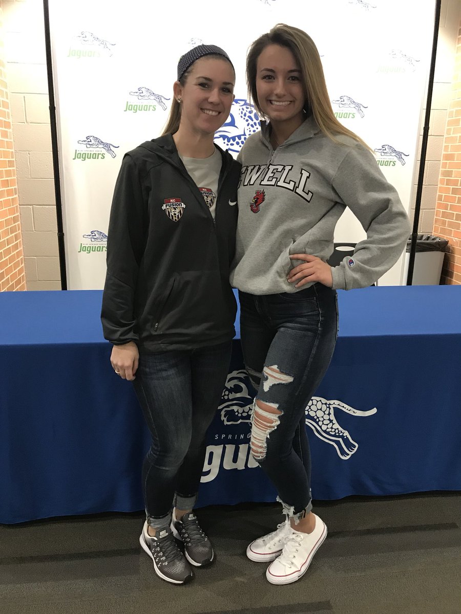 kcfusionacad07G's tweet photo. Congratulations on your signing day Riley! We’re so proud of you and can’t wait to see you thrive in the next chapter of life for @JewellSoccer!! @rrileysmithh @KCFusionSC https://t.co/PWBoVoddqt