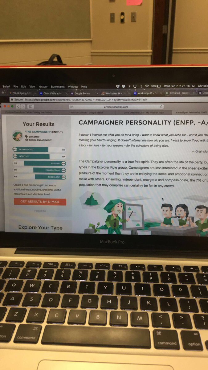 JCFrank57's tweet photo. When you and @MandolinReyne are basically the same. Both basic white girls. #freepersonalitytest https://t.co/VAU6KvYyEG