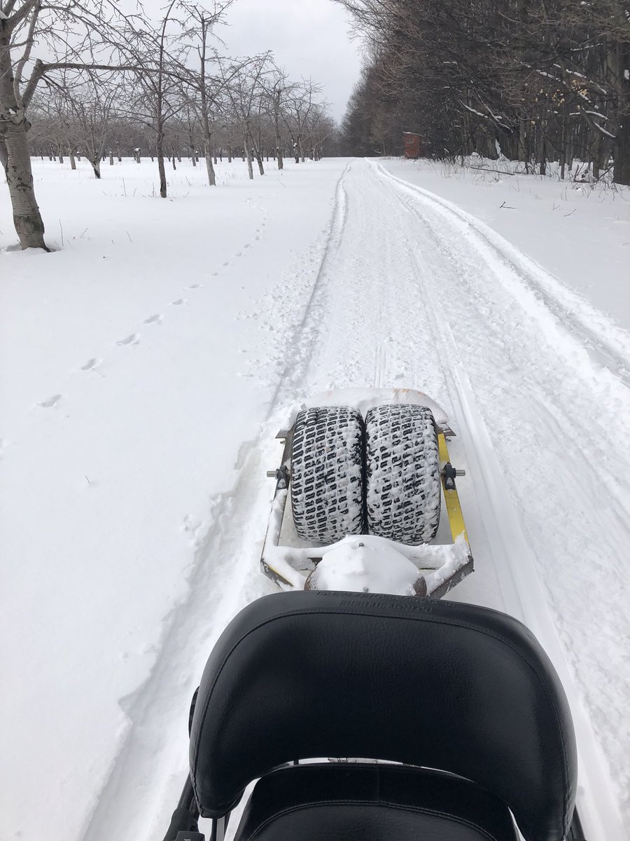 GregShooks's tweet photo. Grooming the trail for the weekend. Come stay with us and enjoy the views from your snowshoes. https://t.co/OL1X2dNPLW https://t.co/WJ9coNYRAq