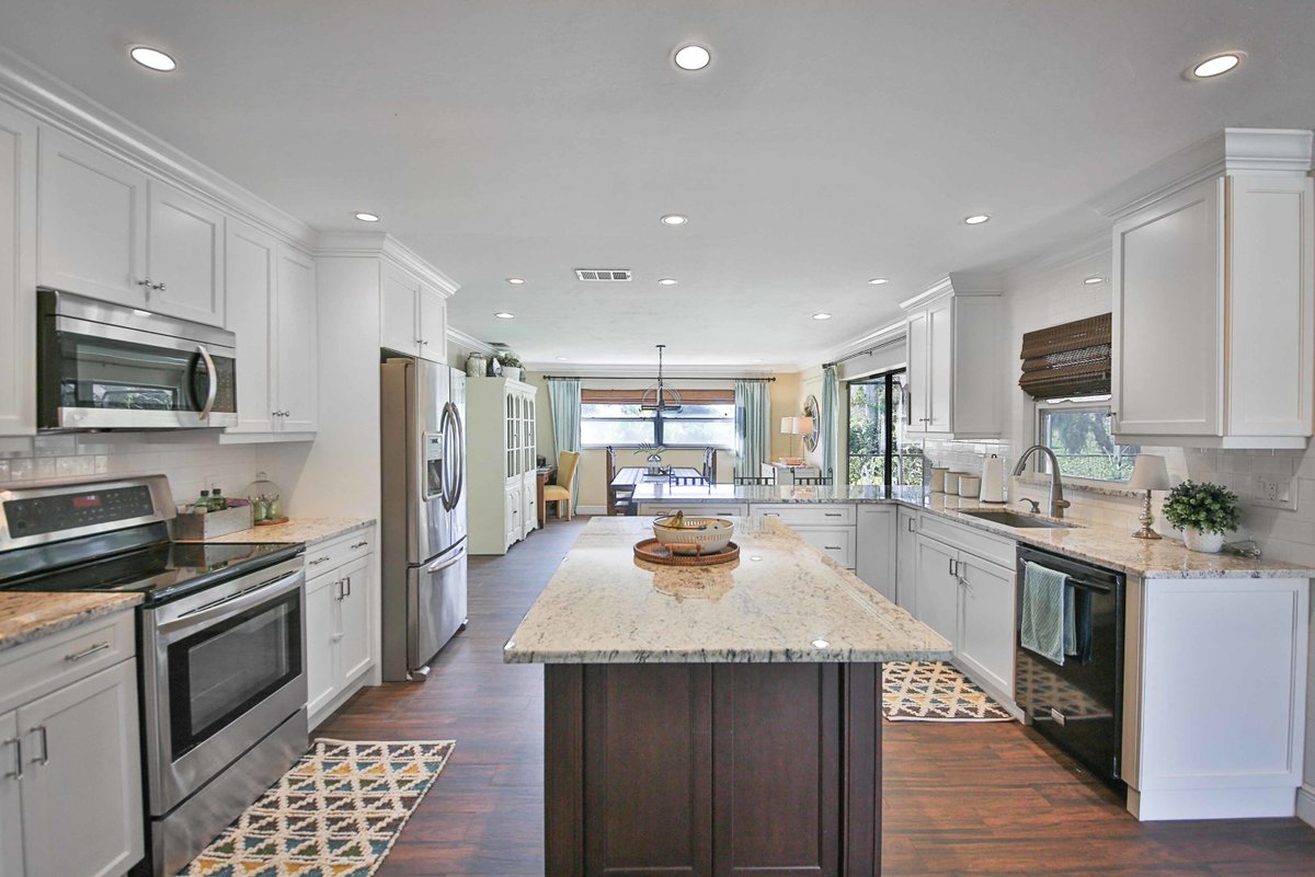 AdamRadno's tweet image. JUST LISTED!
THIS 3 BEDROOM 3 BATHROOM POOL HOME IS A MUST SEE. SOUTHWEST FACING AND IN A GREAT LOCATION. FEEL FREE TO CONTACT ME FOR MORE DETAILS. 
OFFERED AT $409,900
#NAPLESREALESTATE #LOCATIONLOCATIONLOCATION