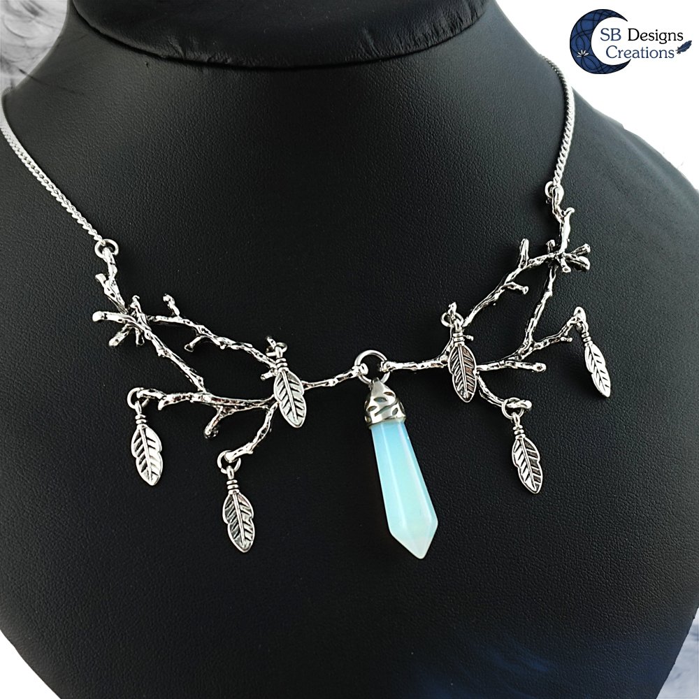 SBDesigns__'s tweet photo. Working on a new design with a forest theme and opalite #fantasyjewelry #elfjewelry#forest #opalite #sbdesignscreations https://t.co/zXxOZnr34x