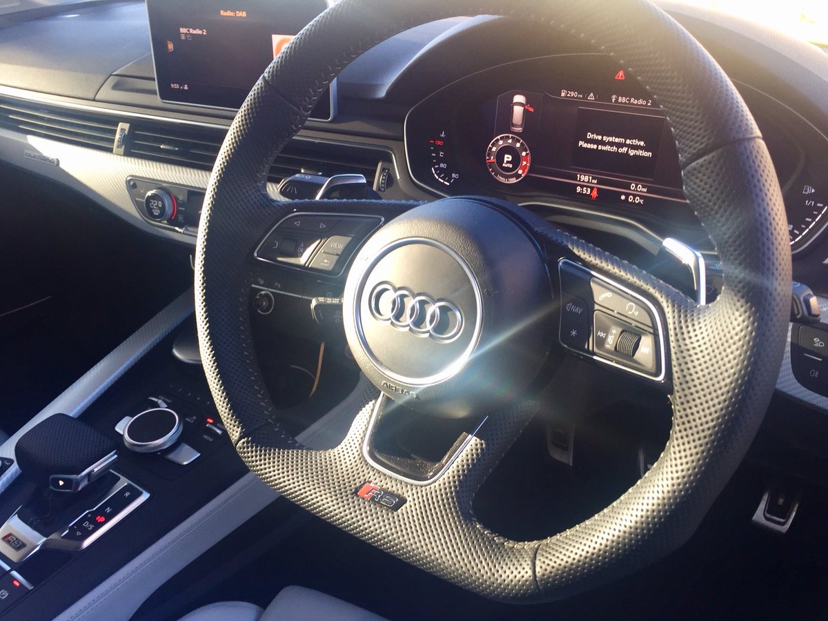 carsandstuff123's tweet photo. With the massive amount horse🐎 power available to #drive at The Audi #rangereview day today, thanks @AudiUKPress for letting me loose with a fabulous 2246hp of them #excellent @carwriteups https://t.co/O2RVvMjE42