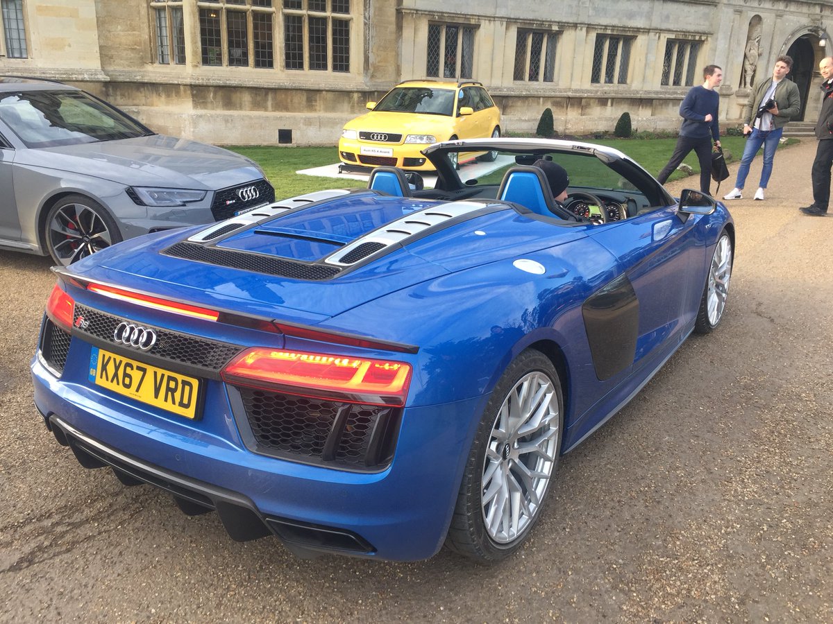 carsandstuff123's tweet photo. With the massive amount horse🐎 power available to #drive at The Audi #rangereview day today, thanks @AudiUKPress for letting me loose with a fabulous 2246hp of them #excellent @carwriteups https://t.co/O2RVvMjE42