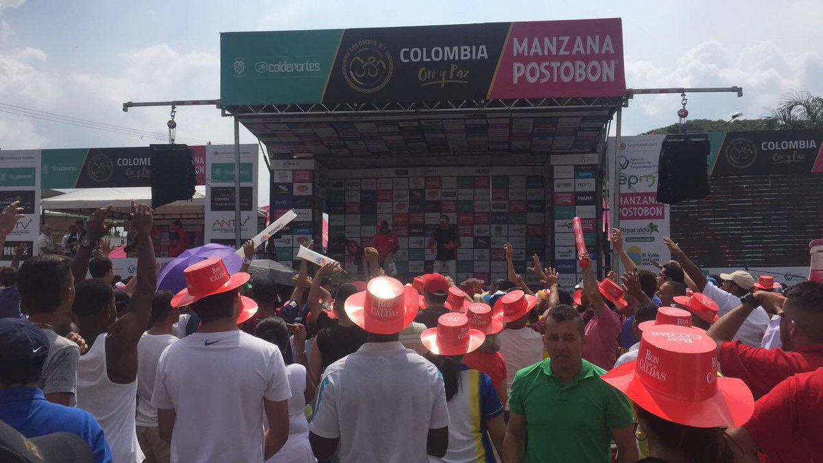 LicoreraCaldas's tweet photo. La #ILC patrocinadora de #ColombiaOroyPaz felicita a @FndoGaviria líder de la clasificación general con 11 segundos de ventaja sobre Juan Sebastián Molano y 19 ante Matteo Malucelli. @GoberCaldas @GuidoEcheverri @LuisRobertoRM @fedeciclismocol @ColOroyPaz @Coldeportes https://t.co/RezgHCoB9S