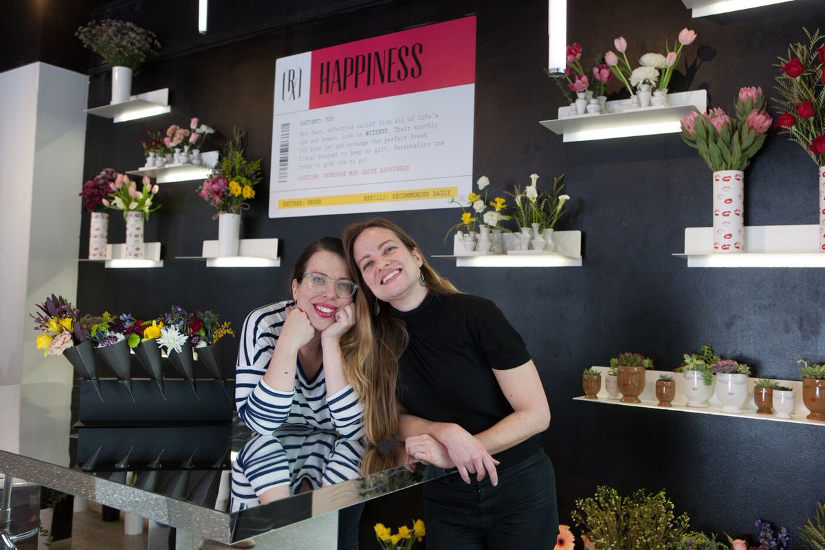 Itsbyu's tweet photo. NYCers, we are in full bloom @ThisIsStory  this month - swing by if you're in the area for your fresh flower fix. Plus, you can read a bit more about our founders on their blog! Check it out here: https://t.co/imPJ0T7kRd #NYC #popup #startups #lovestory https://t.co/s5cCtzwlsL