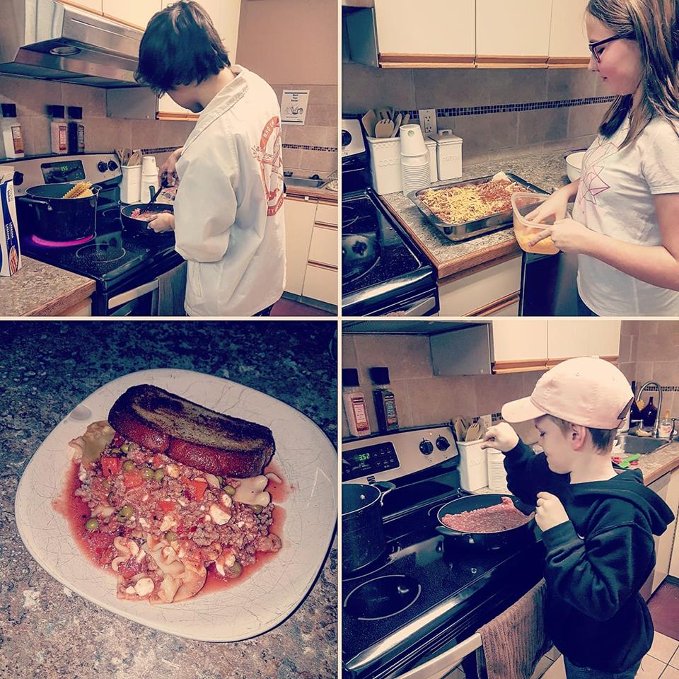 RYC_RASY's tweet photo. Everything we do, we do together... with a dash of salt.. 🍽❤
#DinnerProgram #Redcliff #EducatingYouth #YouthAdvocates #LifeSkills #Culture #ComfortFood #Lasanga #Youth
Check out our page for more information regarding our FREE programs for youth! https://t.co/C1JRpuH7jr