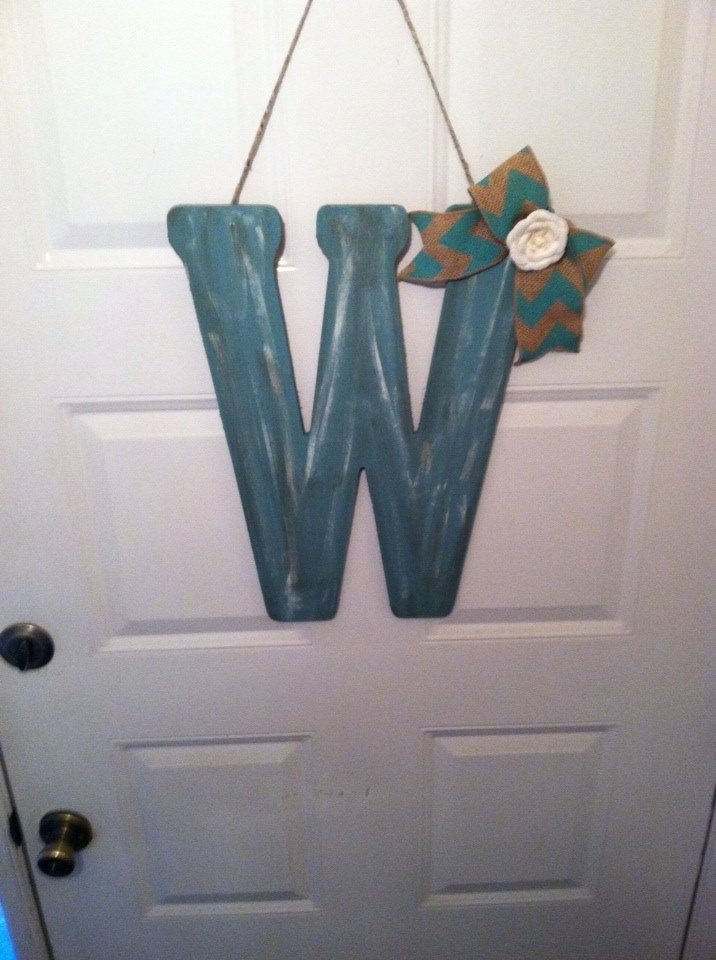 lmcook30's tweet photo. Wood Monogram Letter - ANY Letter & Color - CUSTOM ORDERS Welcome https://t.co/5M40wZvBBr #integritytt #craftychaching #craftshout #shoppershour #epiconetsy #etsymntt #monogramDoorHanger #MonogramLetter #MonogramDecor #GiftForHer #rustichomedecor #rusticweddingdecor https://t.co/YaptfWLRTx