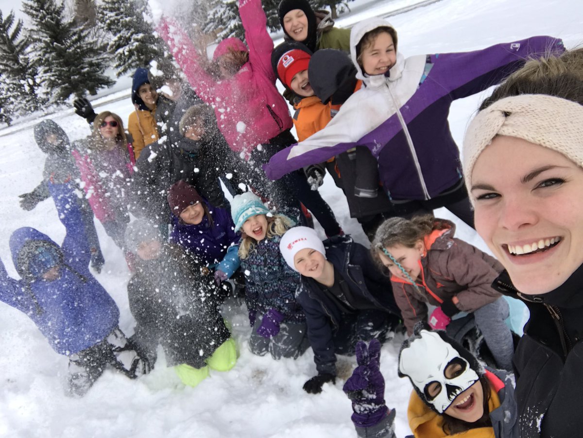 We had “snow” much fun on our walk for #WinterWalkDay !@Mike_MTN_Horse