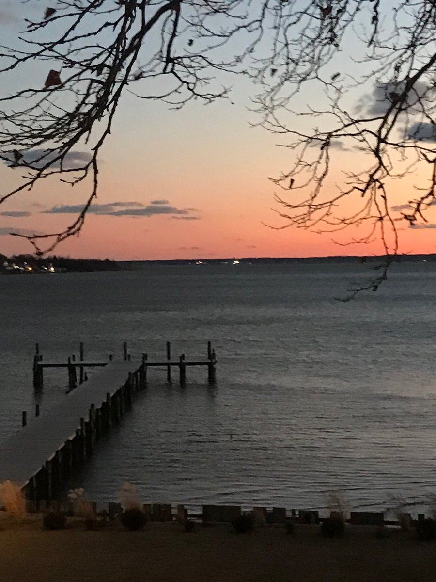 RayPereiraCBU's tweet photo. #Amazing view #Winter #waterfront #weddings at the #BayfrontClub https://t.co/X67CgphAdg https://t.co/BE1PU4Um7B