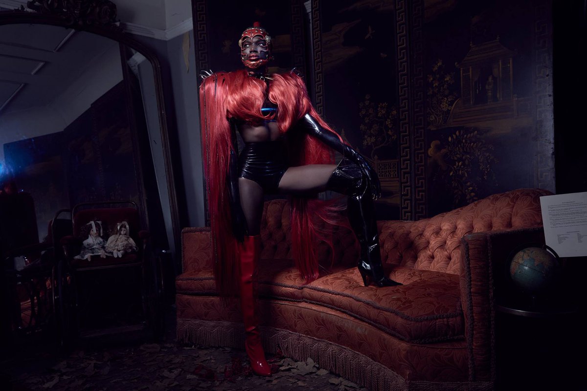 latex_kitsch's tweet photo. #JeanaTurner #SandraShehab #CouraFall | AMERICA's NEXT TOP MODEL | Episode 4 Photoshoot: Scary Fierce | outfits by Dead Lotus Couture latex @nange_magro @antmvh1 #ANTM #latex #latexfashion #rubber #Fashion #style #latexstyle #latexmodel #rubber #ラバー https://t.co/SVEWtPLgmE