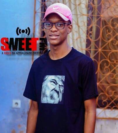 DelcioDh's tweet photo. 👏🏾Boa Noite Família 👏🏾
Podem ouvir agora a minha entrevista concedida à Rádio Sweet FM / Programa "SOM DA BANDA"
#AT366 #RadioSweetFM #DH
https://t.co/yCMRT2ZEJG https://t.co/V5lhYGLsvE