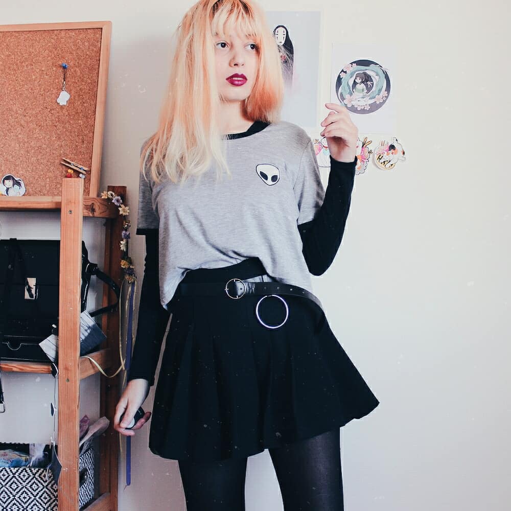 purflefox's tweet photo. Just casually taking pictures with my camera because I like my outfit.  Too bad it's too cold to wear this outside. ❄⛄🌙 #outfit #ootd https://t.co/SQlaIwpH2e