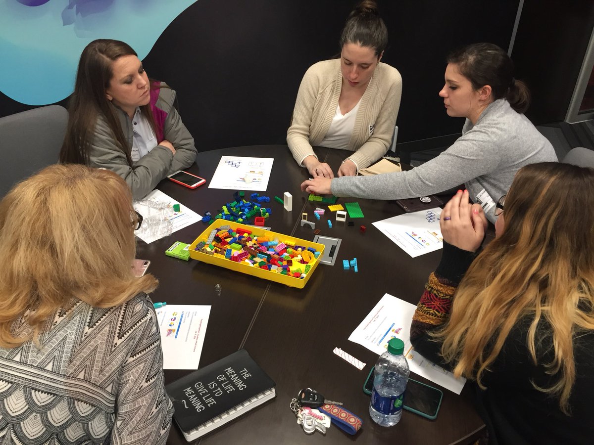 jb425986's tweet photo. “It’s important to be able to pivot.” Lynnette Munez, WP alum and Red Venture employee. Think on your feet, and ADAPT! STEM is about adaptability! @CMS_WingetPark #WPSTEM https://t.co/rCltnFxC9A