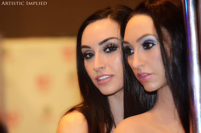 Was able to capture @Reya__Sunshine and her twin. 👯&zwj;♀️ https://t.co/k121oeQpJ8<a class="tags" href="/tag/reya__sunshine">@reya__sunshine</a><a href="/tag/nofilter"class="tags"><span>#nofilter</span></a><a href="/tag/camgirl"class="tags"><span>#camgirl</span></a><a href="/tag/nikon"class="tags"><span>#nikon</span></a>