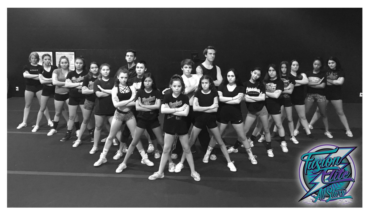 FULLOUTMusicPro's tweet photo. Team Spotlight featuring @FusionEliteAS DARK SIDE!!
Click here to hear one of our favorite mixes of the season: https://t.co/AfDBKs2nnO
Lot's of love for our friends in Hollister, California!!
#WelcomeBack #GetIt #DropIt #PickItBackUp #FusionEliteAllStars https://t.co/mGLw0yr8Sc