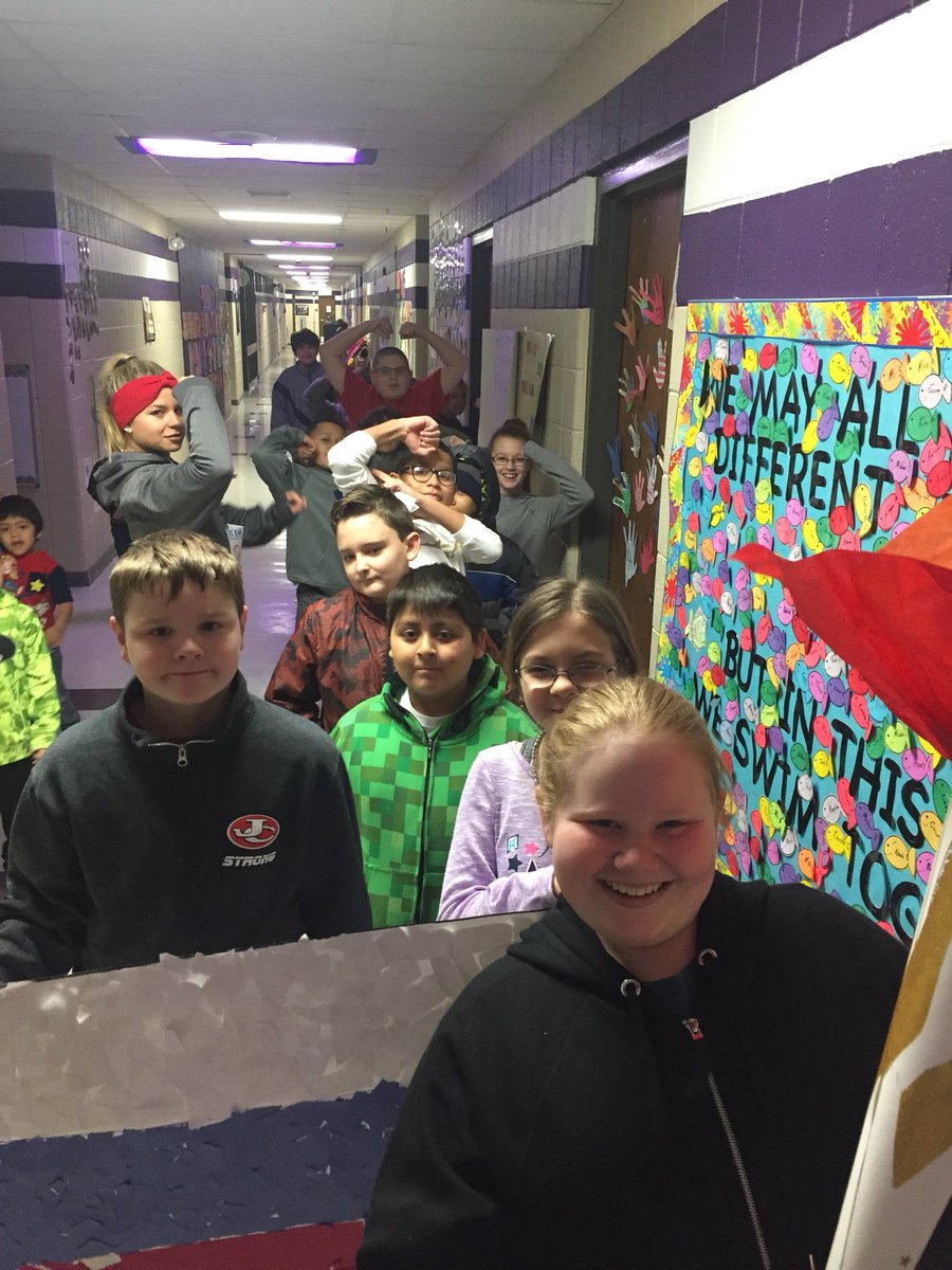 Cougars5rawr's tweet photo. On our way to the Reading Olympics! #straightflexin https://t.co/ZD0z3y6SnV
