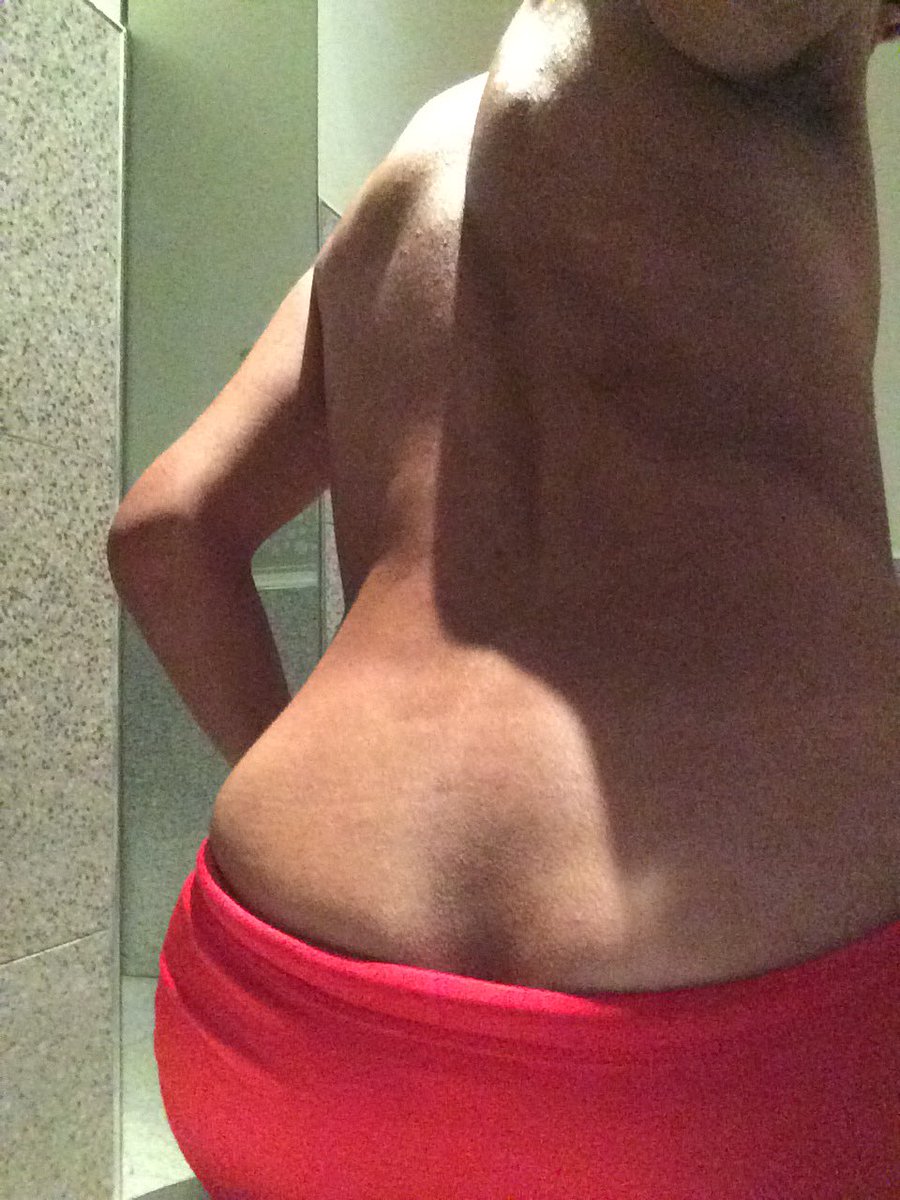 pasmorbofutbol's tweet photo. Da comprarla para natación 🏊🏻🍑😈 https://t.co/teqxNP6wFr