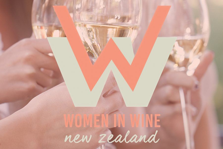 #WineNews @VinoNZ - Women working in the Central Otago wine industry have an opportunity to speak with a unified voice through a newly launched organisation 'Women in Wine - Central Otago'. Cc @BaylissJaniene buff.ly/2FRWXmX